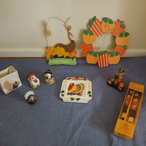 Wooden Fall Pumpkin + Thanksgiving decorations - Picture 1 of 6